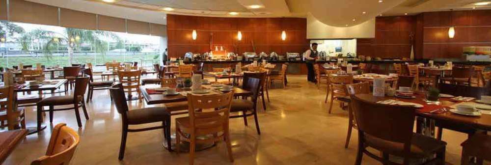 Hotel Mercury Inn Querétaro Exteriör bild