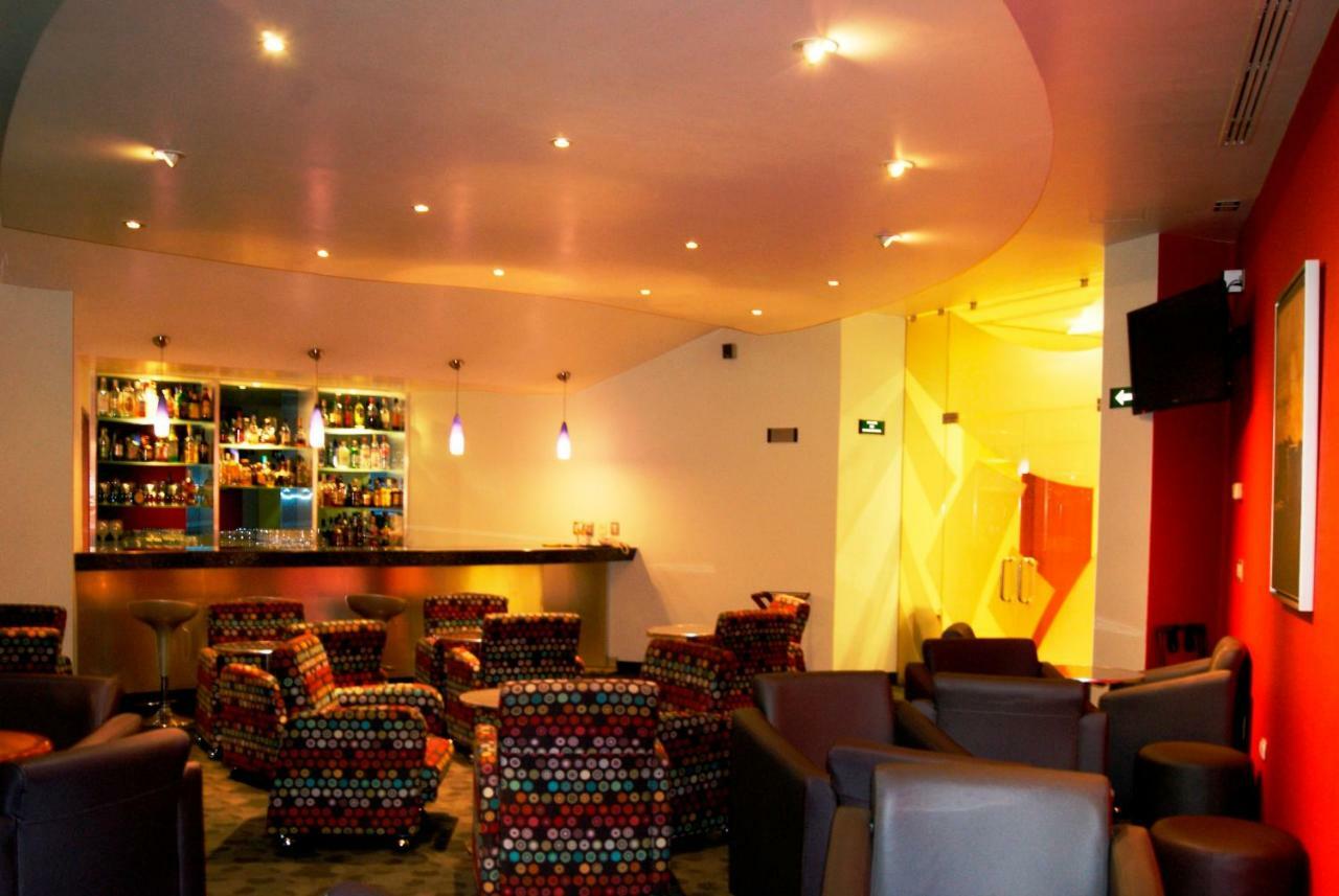Hotel Mercury Inn Querétaro Exteriör bild