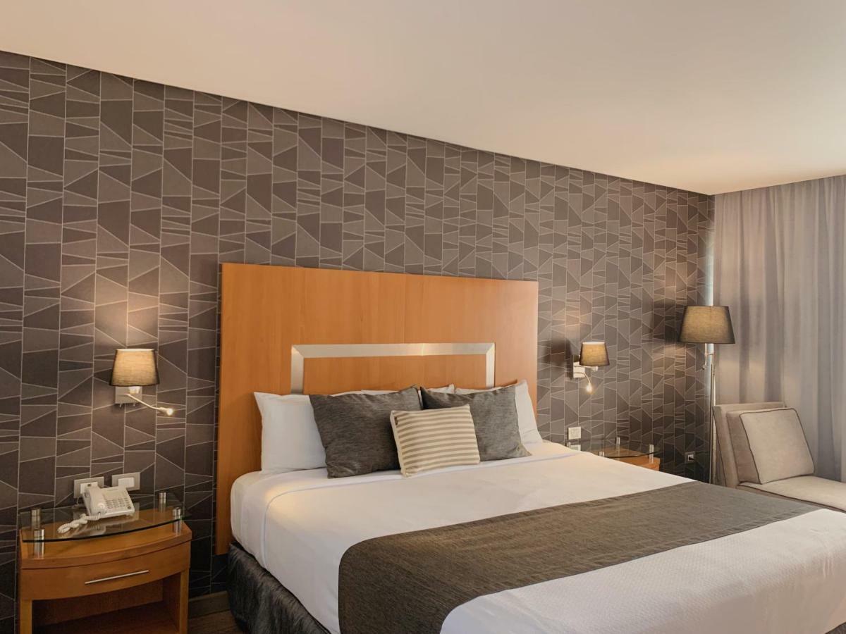Hotel Mercury Inn Querétaro Exteriör bild