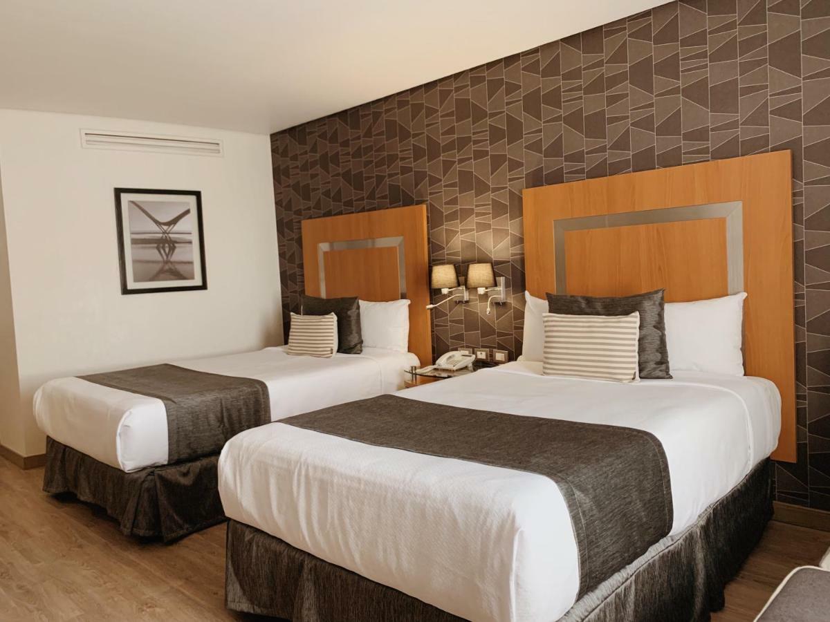 Hotel Mercury Inn Querétaro Exteriör bild